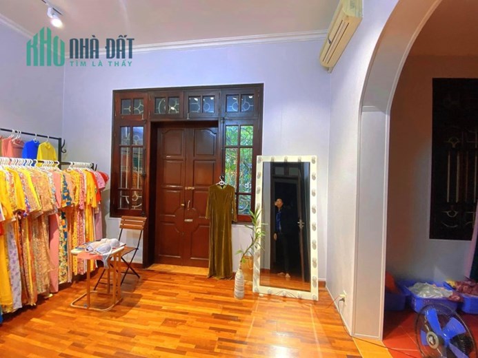 BÁN BIỆT THỰ VIP -  QUAN CHỨC CẤP CAO - HÀNG XÓM NHÀ ĐẠI TƯỚNG TÔ LÂM - - VỈA HÈ - Ô TÔ TRÁNH ĐỖ