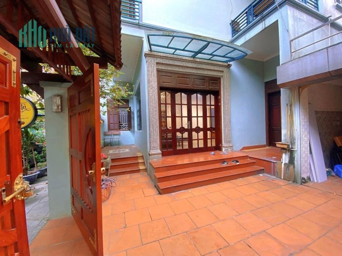 BÁN BIỆT THỰ VIP -  QUAN CHỨC CẤP CAO - HÀNG XÓM NHÀ ĐẠI TƯỚNG TÔ LÂM - - VỈA HÈ - Ô TÔ TRÁNH ĐỖ