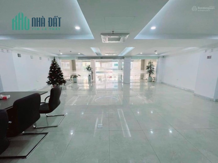 BÁN TÒA NHÀ VĂN PHÒNG MẶT PHỐ TRẦN HƯNG ĐẠO - 1 SỔ 1 CHỦ. DIỆN TÍCH 438M2 - MẶT TIỀN 11M.