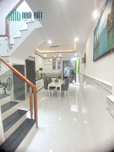 Nhà mới, nở hậu, sát hẻm ôtô đường Âu Dương Lân P3Q8. Giá 4,3 tỷ TL