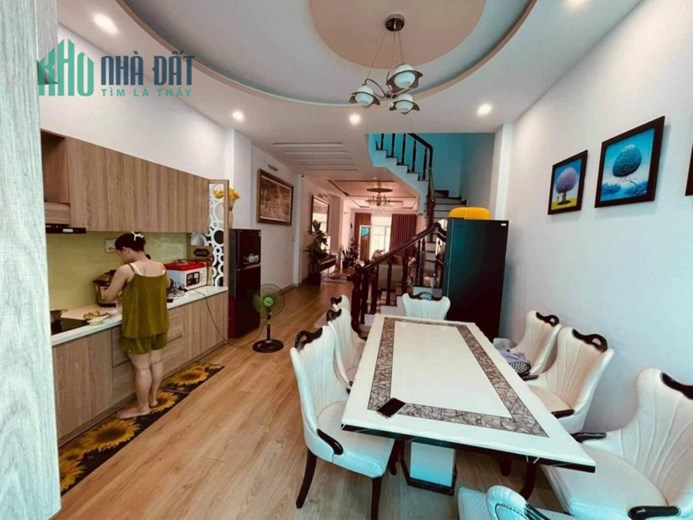 mặt tiền nha trang VCN phước hải đường A3. giá 7 tỷ 700