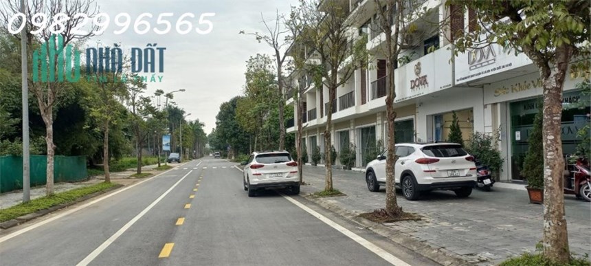 Siêu rẻ. Chủ nhà thiện chí bán nhanh căn liền kề 100m2 giá chỉ 6,x tỷ.