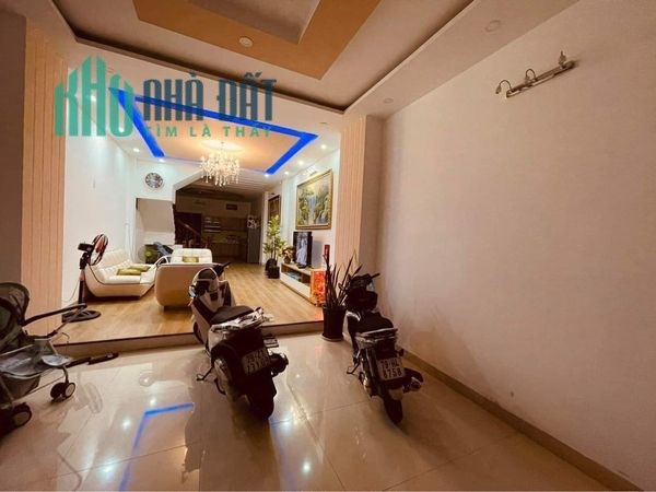 mặt tiền nha trang VCN phước hải đường A3. giá 7 tỷ 700