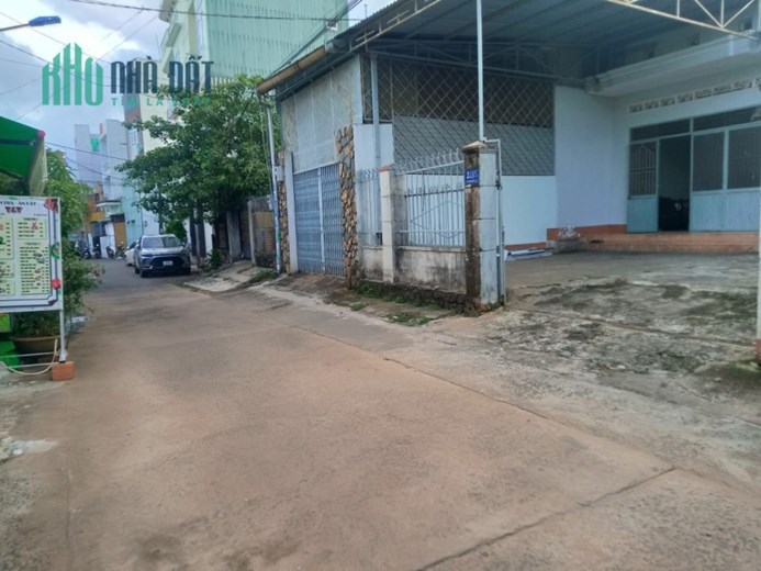 NHÀ ĐẸP - GIÁ TỐT - Bán Nhanh Căn Nhà Mặt Tiền Tạ Quang Bửu