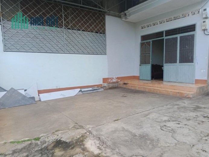 NHÀ ĐẸP - GIÁ TỐT - Bán Nhanh Căn Nhà Mặt Tiền Tạ Quang Bửu
