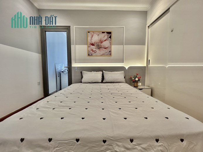 Chính chủ bán nhanh căn hô 02 Pn tòa P12- giá 39 tỷ, đàyđủ nội thất- Miễn trung gian