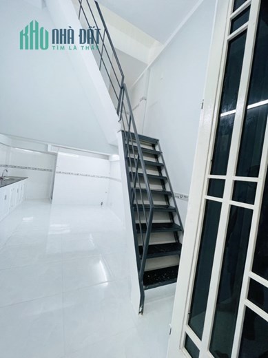 Nhà bán 3 Tầng hẻm 330 Âu Dương Lân P3Q8 - Giá : 3 Tỷ