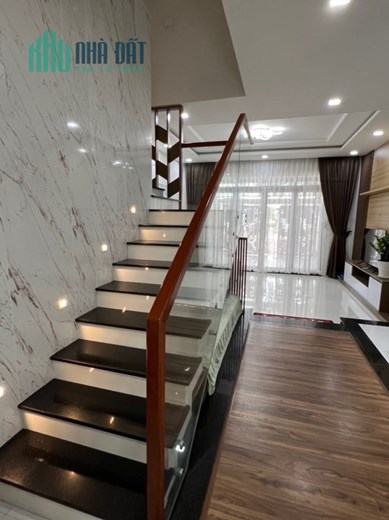 GÓI 2 MỸ GIA NHA TRANG  NHÀ 3 TẦNG . GIÁ 6 TỶ 100