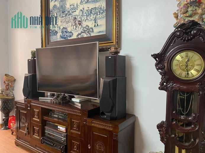 Bán nhà 49m2 phố Nghi Tàm, Tây Hồ Gara Ô tô tránh Dân xây 5 phòng 7.4 Tỷ