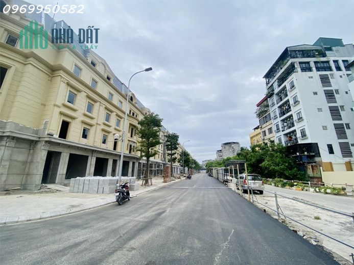 Liền kề kinh doanh tốt mặt đường 30m, Nguyễn Xiển, 38 tỷ, 115m2, 6x19m, 5 tầng 1 tum