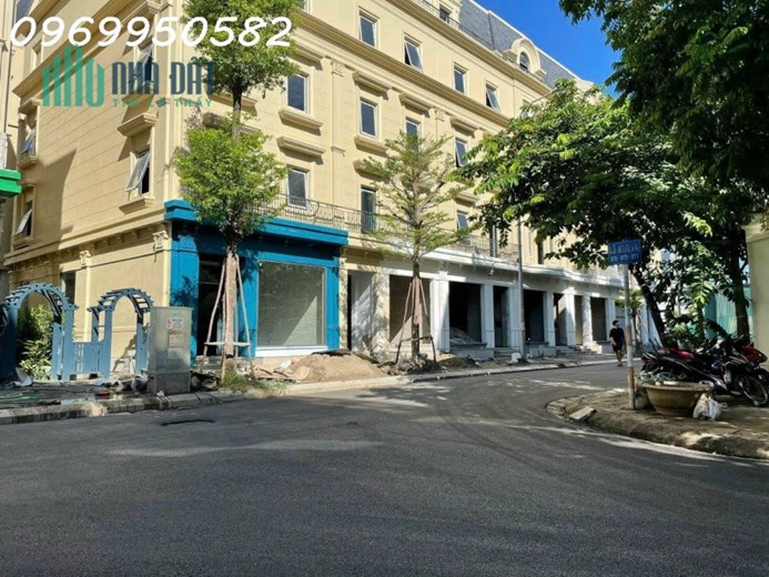 Liền kề kinh doanh tốt mặt đường 30m, Nguyễn Xiển, 38 tỷ, 115m2, 6x19m, 5 tầng 1 tum