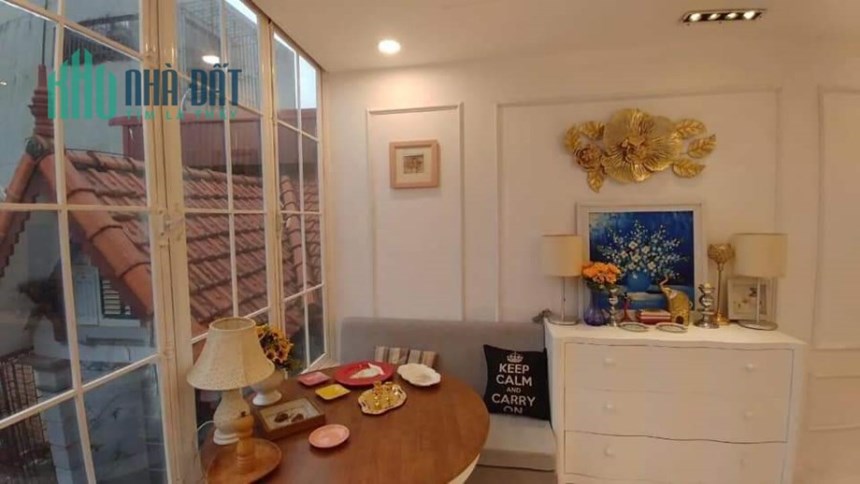 Bán nhà 45m2 phố Nghi Tàm, Tây Hồ Gara Ô tô XỊN Chủ tự xây 5 ngủ 7.4 Tỷ