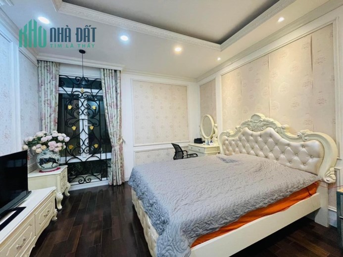 Nhà Vạn Phúc, ô tô đỗ, 62m, mặt tiền rộng 5m, giá chỉ hơn 5 tỷ