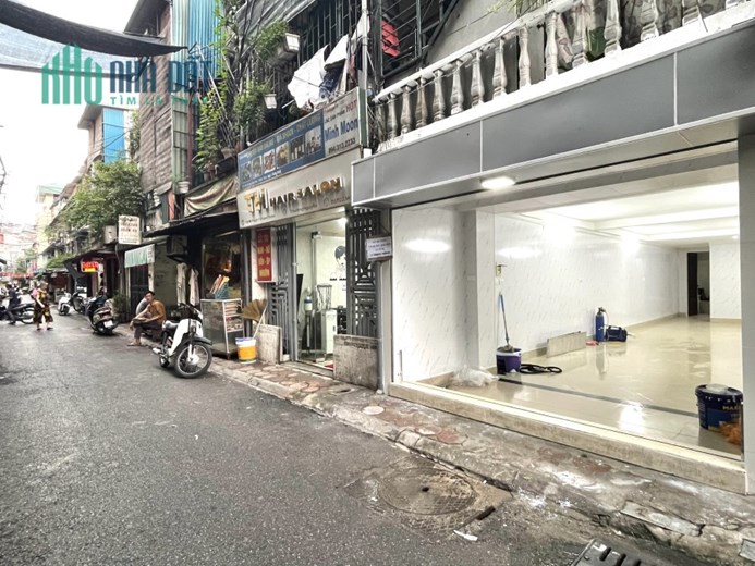 Bán nhà 2 mặt ngõ phố Khâm Thiên. Ngõ thông rộng ô tô đi vào được. Mặt trước ngõ 1 diện tích 40m²,