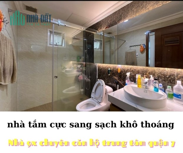 Nhà 9x bán căn 3 phòng ngủ quận 7 ngay trung tâm gần quận 1 giá 3,9 tỷ