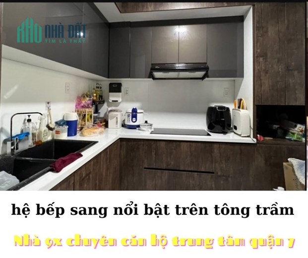 Nhà 9x bán căn 3 phòng ngủ quận 7 ngay trung tâm gần quận 1 giá 3,9 tỷ