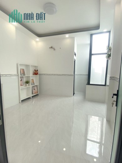 Nhà bán mới, đẹp nở hậu 4m hẻm 154 Âu Dương lân P3Q8 - 4.3 tỷ
