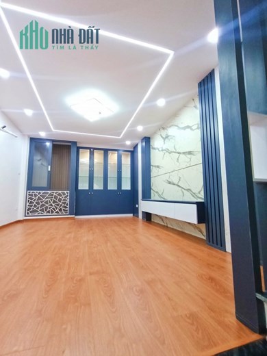 ĐI ĐÂU NỮA!!!Siêu phẩm trung tâm Cầu Giấy, Hoa Bằng, 34m2  Chỉ 5.5 Tỷ