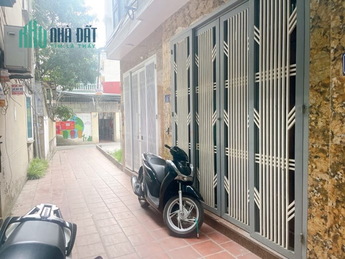 Bán Nhà Ngõ 77 Xuân La - Tây Hồ 35m2 Xây 5 Tầng