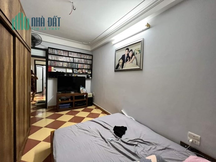 Bán nhà 36m2 x 4 tầng, 5 ngủ, Hoàng Mai, Tân Mai, Trương Định, sổ đỏ, ngõ rộng