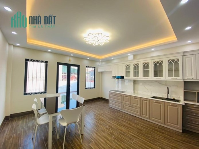 CHO THUÊ BIỆT THỰ LÀM NHÀ Ở HOẶC VĂN PHÒNG, MỸ ĐÌNH 1, 200M-4T, CÓ SÂN, VỈA HÈ.