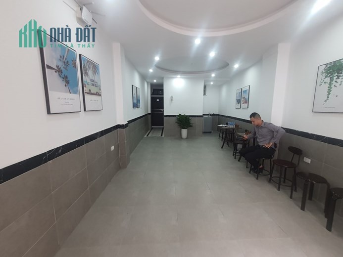 Bán tòa CCMN Phạm Văn Đồng 60m 7 tầng, ô tô tránh 10m doanh thu 715tr/ năm giá 10.xty