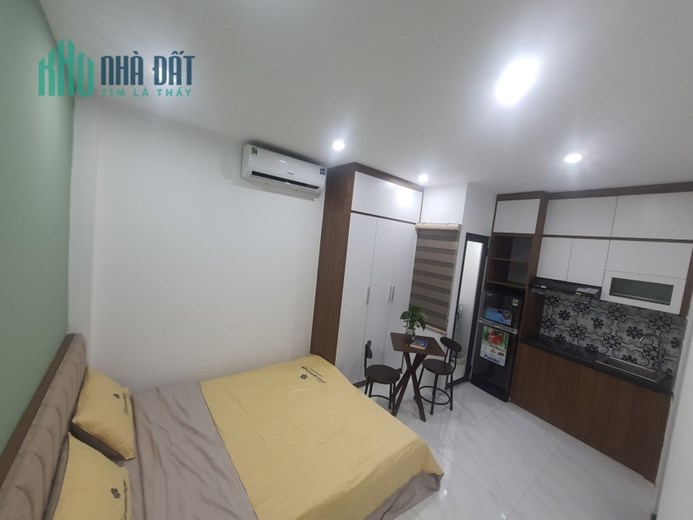 Bán tòa CCMN Phạm Văn Đồng 60m 7 tầng, ô tô tránh 10m doanh thu 715tr/ năm giá 10.xty