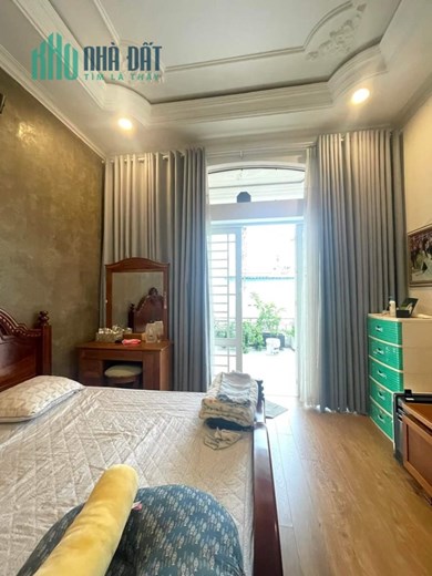 Mặt Tiền Trần Thái Tông, Tân Bình, 64m2, 3 Tầng Mới, Dòng Tiền 22tr, Chỉ 12 Tỷ-Gấp Bán.