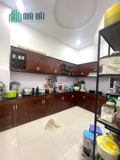 Mặt Tiền Trần Thái Tông, Tân Bình, 64m2, 3 Tầng Mới, Dòng Tiền 22tr, Chỉ 12 Tỷ-Gấp Bán.