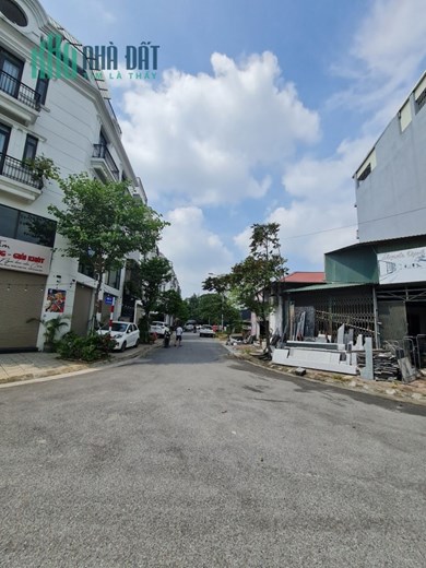 91 triệu x x 60m2 đất Tái định Cư, Trâu Quỳ, Gia Lâm. Lh 0989894845