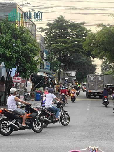 SANG MẶT BẰNG TRỐNG Địa chỉ: Ngay góc d17 giao với d22 khu dân cư vietsing phường An phú Thuận An