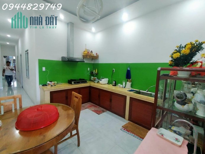 NHÀ 2 TẦNG LƯƠNG THẾ VINH, SƠN TRÀ, ĐÀ NẴNG - ĐT:100M2- SÂN RỘNG, KIỆT 3M THÔNG, GIÁ NGON 3 TỶ ××