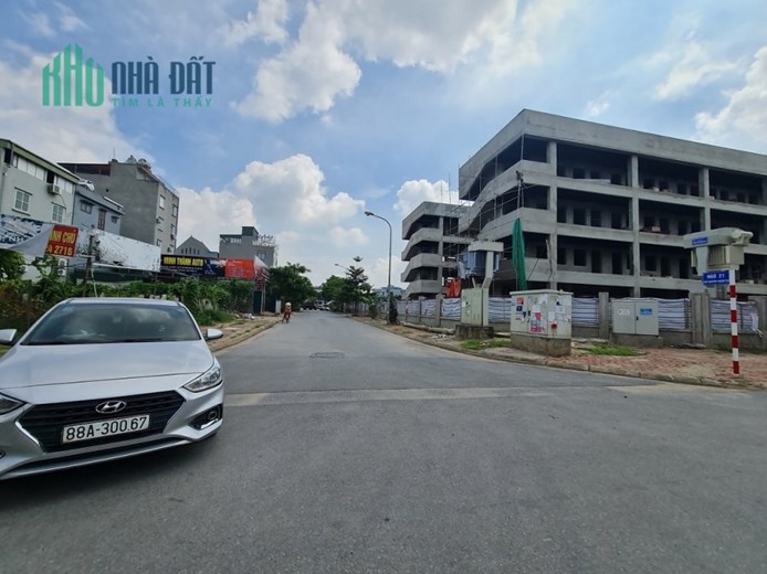 Bán GẤP 62m2 đất Trâu Quỳ, Gia Lâm, Hà Nội. Đường tải lớn tránh nhau. Lh 0989894845