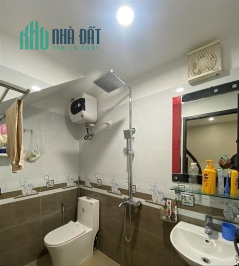 Bán nhà ngõ 69 Chợ Con, diện tích 47m 2 tầng GIÁ 1.76 tỉ độc lập sân cổng riêng
