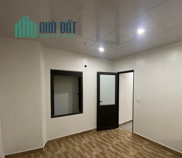 Bán nhà ngõ 69 Chợ Con, diện tích 47m 2 tầng GIÁ 1.76 tỉ độc lập sân cổng riêng