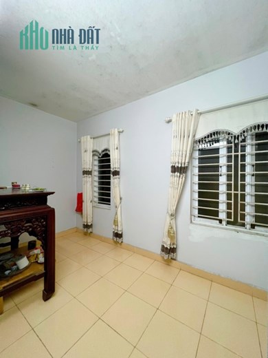 Bán nhà phố Văn Cao, 41m 3 tầng GIÁ rẻ chỉ 1.79 tỉ gần ngay Cầu Rào