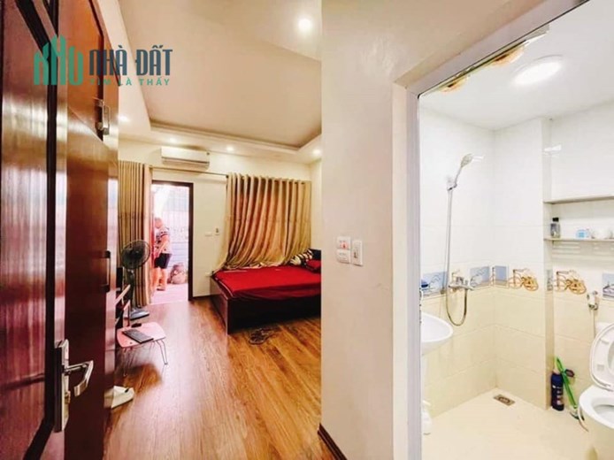 Cực hiếm Lô góc Lê Thanh Nghị 45m 4 tầng MT4.2 ngõ rộng gần phố sổ đẹp ở ngay