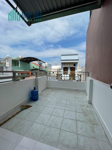 Nhà vị trí siêu đẹp 1 bước chân ra mặt tiền đường nguyễn văn đậu 4 tầng giá chỉ nhỉnh 4 tỷ.