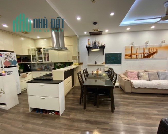 Penthouse Đẳng Cấp 189m2 Hồ Tùng Mậu - 4PN -BC Đông Nam 29 triệu/m2