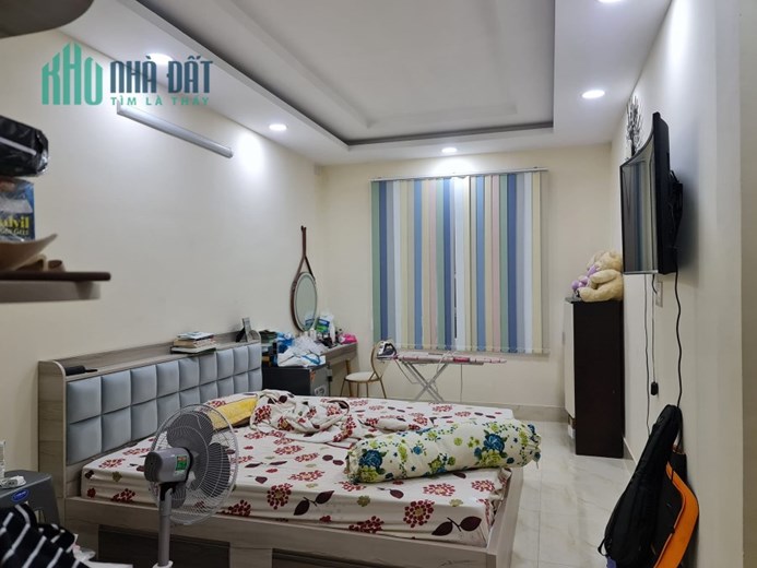 BÁN NHÀ Q3-HXT-KHU KD SẦM UẤT-4 TẦNG-GIÁ 7.5 TỶ