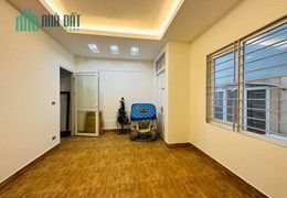BÁN NHÀ MẶT PHỐ XUÂN ĐỈNH . DIỆN TÍCH KHỦNG 82M2 . NHÀ NẰM LÔ GÓC 3 THOÁNG . KHU VỰC HIẾM NHÀ BÁN ,