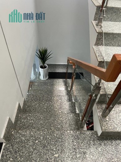 XE HƠI ĐẬU CỬA, KHU PHÂN LÔ - AN PHÚ ĐÔNG QUẬN 12 - 71M2, 3 TẦNG, NHÀ CÒN MỚI VÔ Ở NGAY, CHỈ HƠN 4