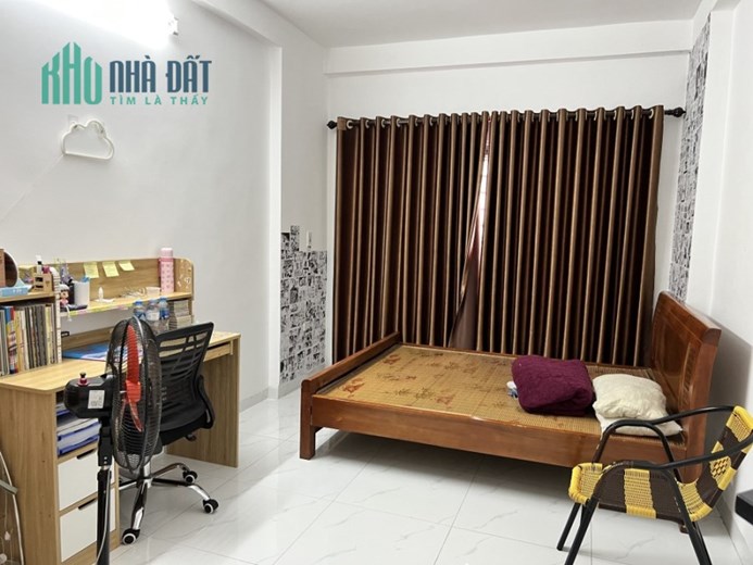 Bán nhà Ngọc Trì, Long Biên 5 tầng mới long lanh đẹp ,ngõ  thông giá chỉ 3 tỷ