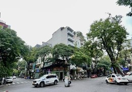 Mảnh đất gần LÒ ĐÚC 123m, chia 3 lô, ô tô đỗ cửa, hai thoáng,sổ vuông.