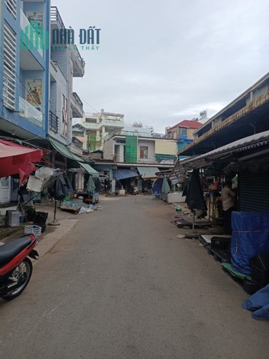 Bán đất 100m2 ngang 5m Mặt tiền Chợ kinh doanh đỉnh chỉ 6,3 tỷ TL.
