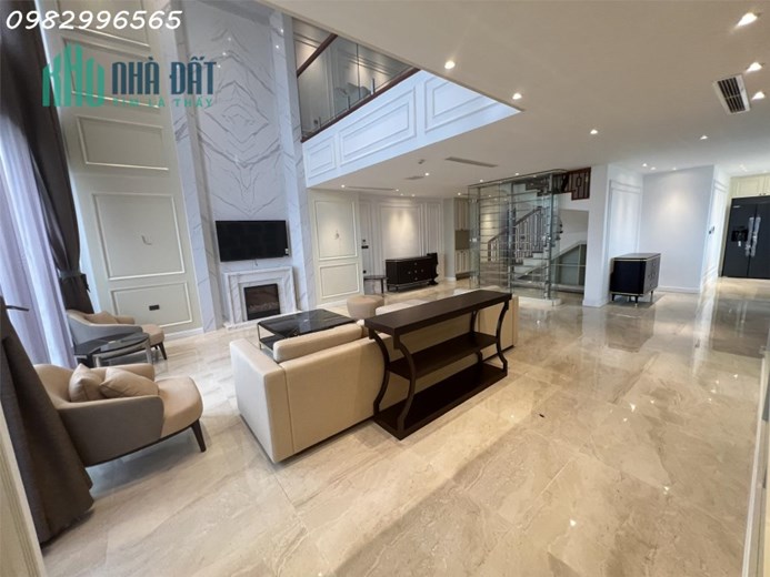 Chủ đầu tư bán xuất ngoại giao căn Duplex hoàn thiện full nội thất. Giá chỉ 50,5 triệu/m2