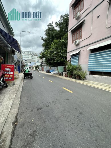 Bán nhà MT D5 nối dài DT 80m2. Nhà không lộ giới, 2 MT trước sau