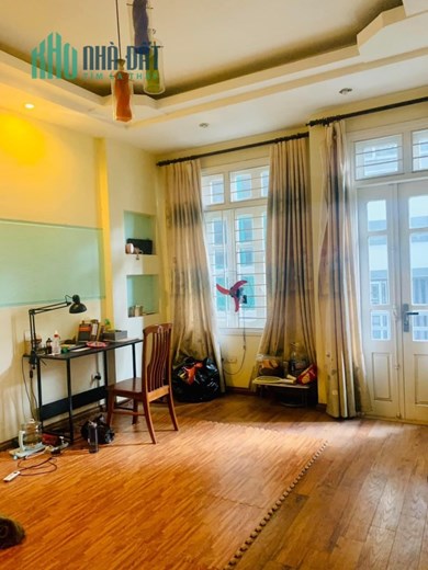 Bán nhà Trần Quý Cáp-Linh Quang-Đống Đa 55/60mT2x5 tầng-gara ô tô-2 thoáng-gần hồ-Giá : 7.99 tỷ.