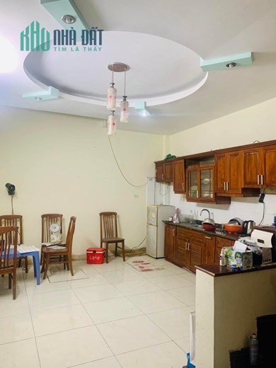 Bán nhà Trần Quý Cáp-Linh Quang-Đống Đa 55/60mT2x5 tầng-gara ô tô-2 thoáng-gần hồ-Giá : 7.99 tỷ.