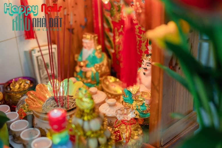 CẦN SANG NHƯỢNG TIỆM NAIL Địa chỉ: Khu vực Quận 4 mặt tiền đừơng